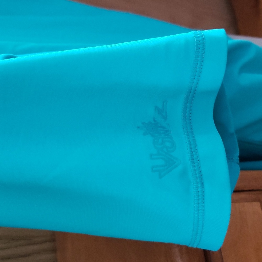 Sun protective shirt by UV Skinz SPF 50+ - Picture 5 of 6